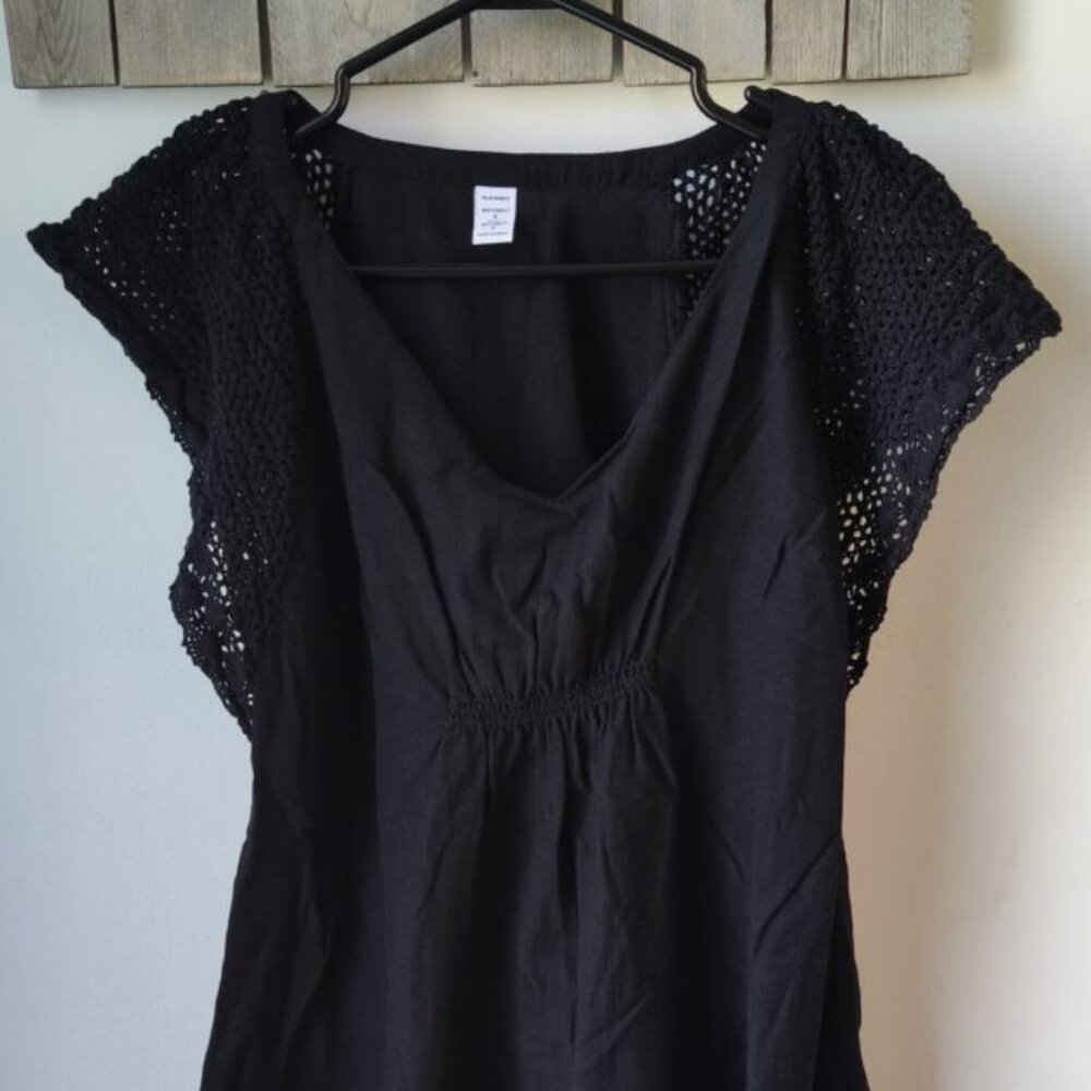Old Navy Maternity Shirt
